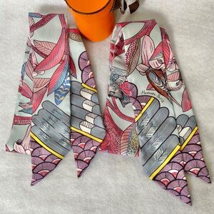 SOLD HERMES Silk Twilly Bandeau Scarf Tree of Song Blue Bleu Pale/Rose/Blue Jean